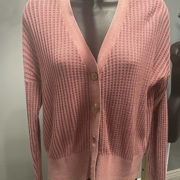 Hello Nite NWT Deep V Cardigan Mesa Rose Small Sweater - Picture 1 of 9